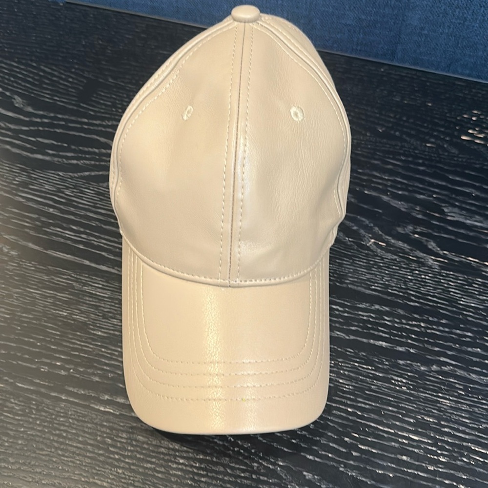 Nude leather baseball cap